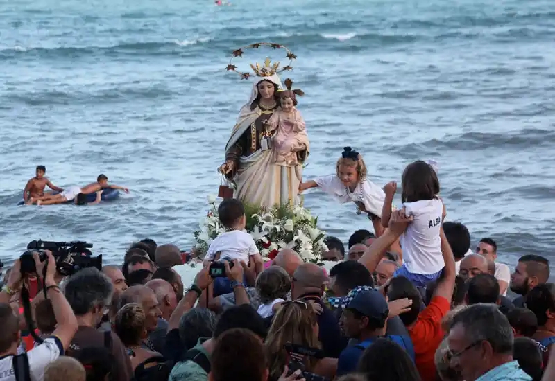 Virgen del Carmen, procesión en Ceuta (elpueblodeceuta.es)